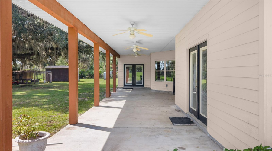 Large Back Porch Overlooking 400 Acres!