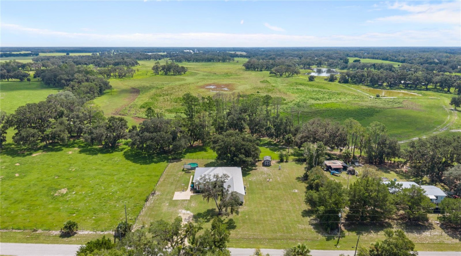400 Acres Behind Home!