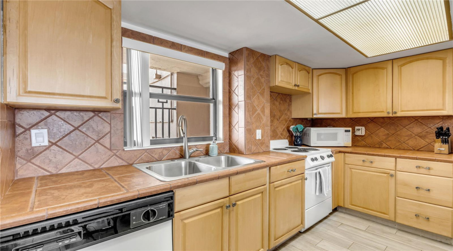 Ponce Inlet, Florida 32127, 2 Bedroom Bedrooms, ,2 Bathroombathrooms,Residential,For Sale,Atlantic,0,Mfrns1089105