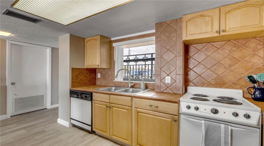 Ponce Inlet, Florida 32127, 2 Bedroom Bedrooms, ,2 Bathroombathrooms,Residential,For Sale,Atlantic,0,Mfrns1089105