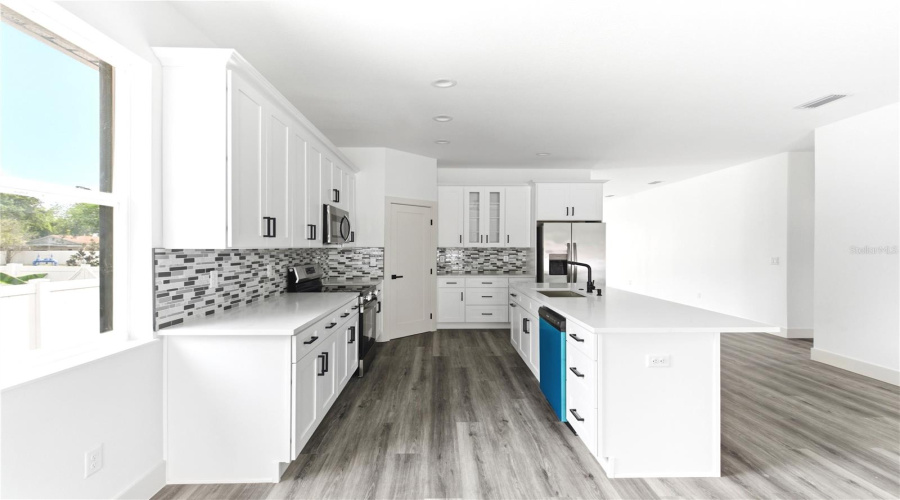 Tampa, Florida 33619, 4 Bedroom Bedrooms, ,2 Bathroombathrooms,Residential,For Sale,70Th,0,Mfrtb8496940