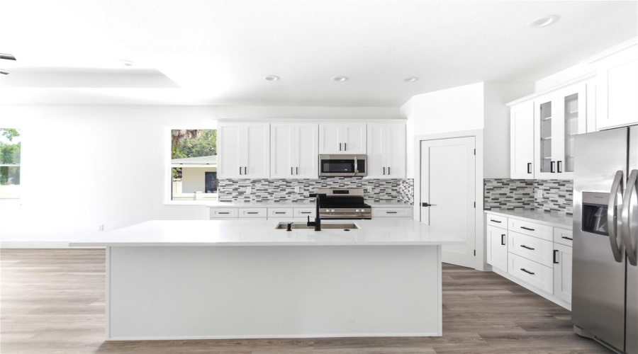 Tampa, Florida 33619, 4 Bedroom Bedrooms, ,2 Bathroombathrooms,Residential,For Sale,70Th,0,Mfrtb8496940