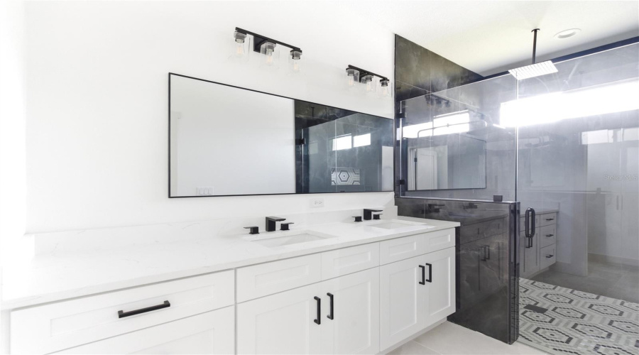 Tampa, Florida 33619, 4 Bedroom Bedrooms, ,2 Bathroombathrooms,Residential,For Sale,70Th,0,Mfrtb8496940
