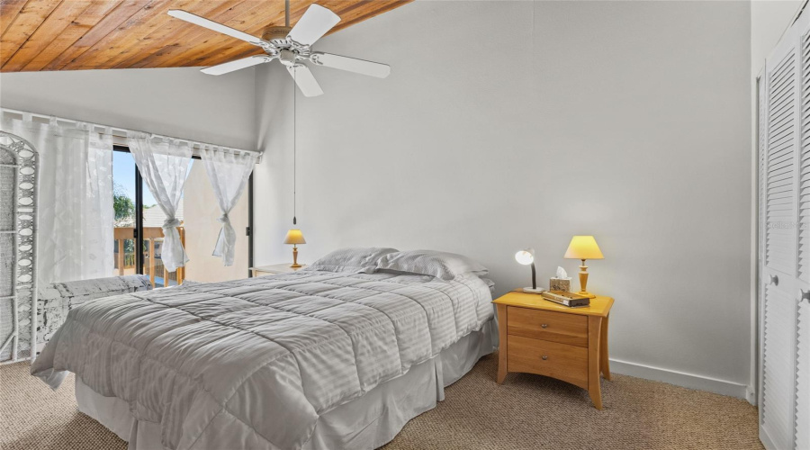 Sarasota, Florida 34235, 2 Bedroom Bedrooms, ,2 Bathroombathrooms,Residential,For Sale,Willow,0,Mfra4691560