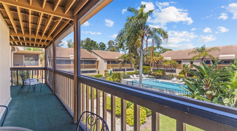 Sarasota, Florida 34235, 2 Bedroom Bedrooms, ,2 Bathroombathrooms,Residential,For Sale,Willow,0,Mfra4691560