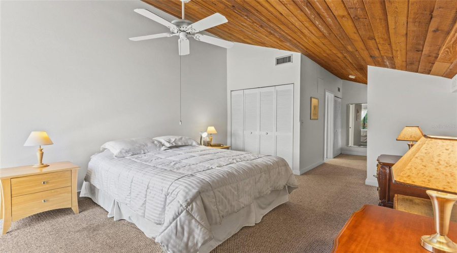 Sarasota, Florida 34235, 2 Bedroom Bedrooms, ,2 Bathroombathrooms,Residential,For Sale,Willow,0,Mfra4691560