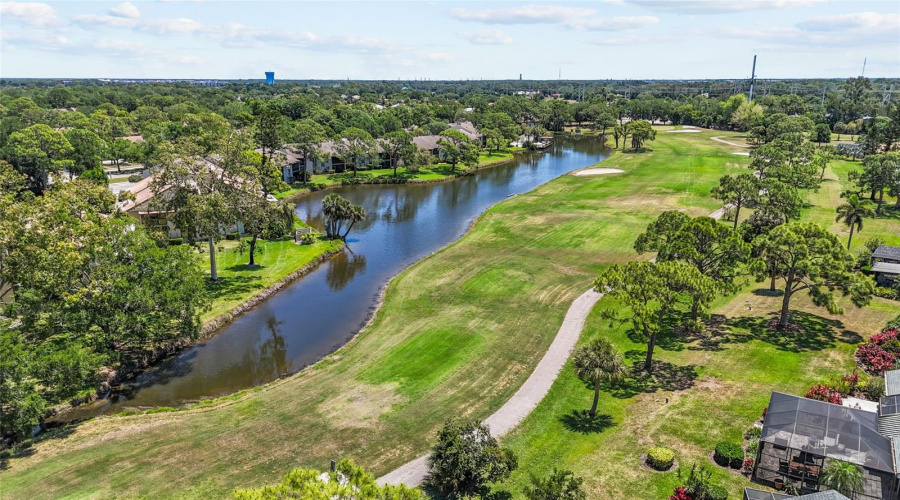 Sarasota, Florida 34235, 2 Bedroom Bedrooms, ,2 Bathroombathrooms,Residential,For Sale,Willow,0,Mfra4691560