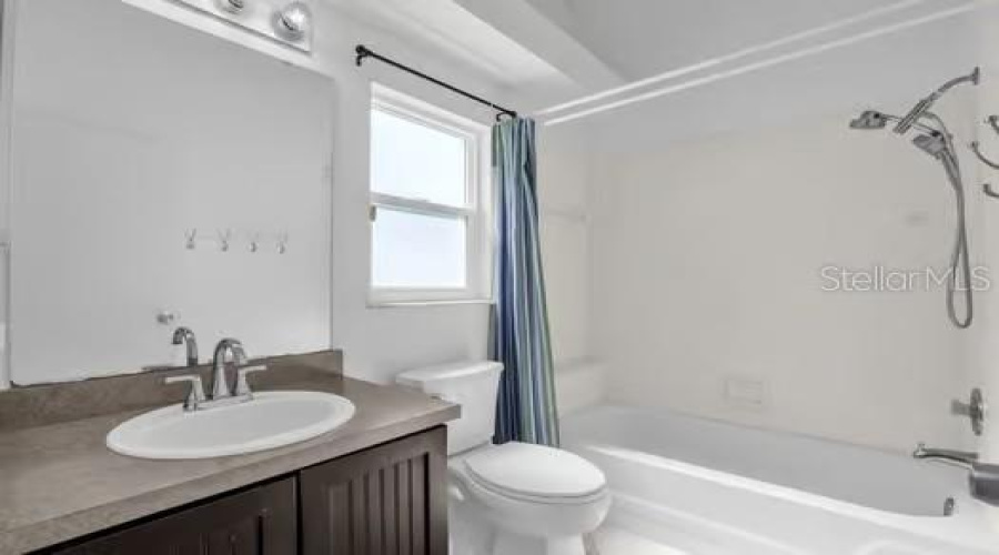 Orlando, Florida 32822, 3 Bedroom Bedrooms, ,2 Bathroombathrooms,Residential,For Sale,Fort Clinch,0,Mfro6436244