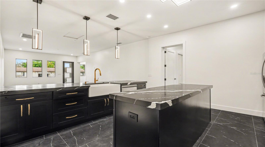 Seffner, Florida 33584, 3 Bedroom Bedrooms, ,2 Bathroombathrooms,Residential,For Sale,Garland,0,Mfrtb8500178