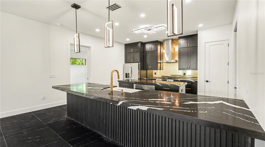 Seffner, Florida 33584, 3 Bedroom Bedrooms, ,2 Bathroombathrooms,Residential,For Sale,Garland,0,Mfrtb8500178