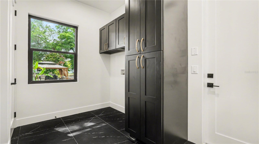 Seffner, Florida 33584, 3 Bedroom Bedrooms, ,2 Bathroombathrooms,Residential,For Sale,Garland,0,Mfrtb8500178