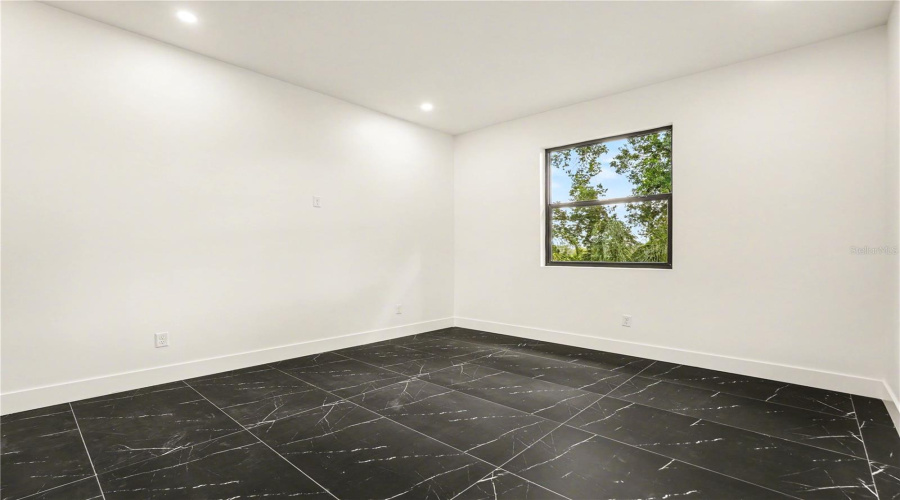 Seffner, Florida 33584, 3 Bedroom Bedrooms, ,2 Bathroombathrooms,Residential,For Sale,Garland,0,Mfrtb8500178