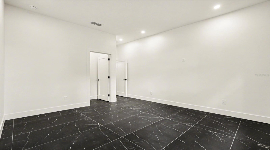 Seffner, Florida 33584, 3 Bedroom Bedrooms, ,2 Bathroombathrooms,Residential,For Sale,Garland,0,Mfrtb8500178
