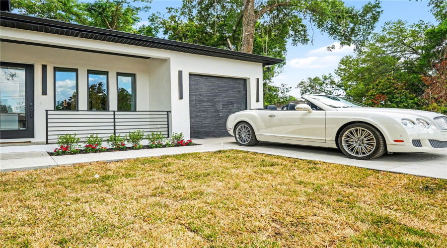 Seffner, Florida 33584, 3 Bedroom Bedrooms, ,2 Bathroombathrooms,Residential,For Sale,Garland,0,Mfrtb8500178
