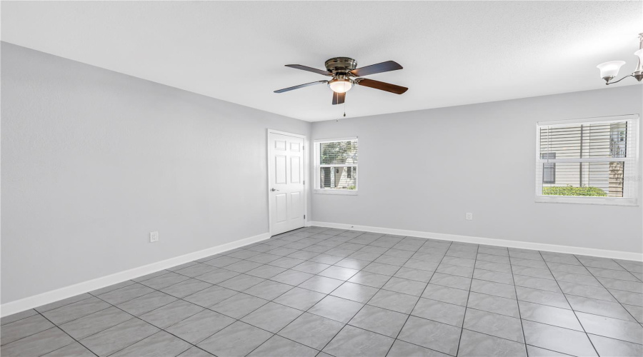 South Pasadena, Florida 33707, 1 Bedroom Bedrooms, ,1 Bathroombathrooms,Residential,For Sale,Sunset,0,Mfrtb8508980