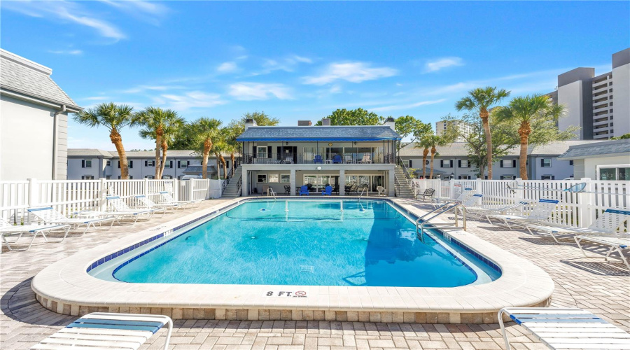 South Pasadena, Florida 33707, 1 Bedroom Bedrooms, ,1 Bathroombathrooms,Residential,For Sale,Sunset,0,Mfrtb8508980