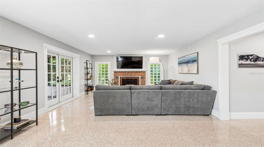 Belleair, Florida 33756, 3 Bedroom Bedrooms, ,3 Bathroombathrooms,Residential,For Sale,Eagles Nest,0,Mfrtb8521815