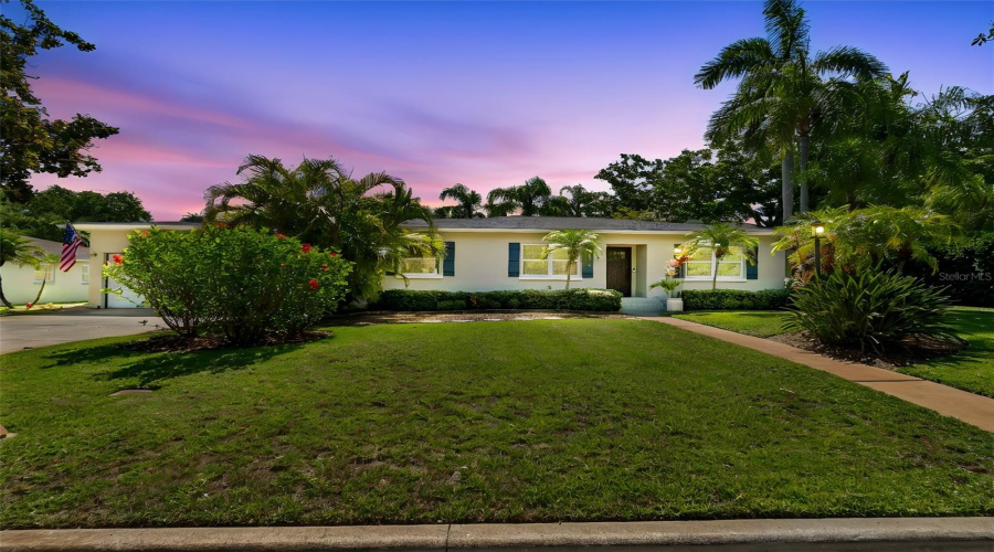 Belleair, Florida 33756, 3 Bedroom Bedrooms, ,3 Bathroombathrooms,Residential,For Sale,Eagles Nest,0,Mfrtb8521815