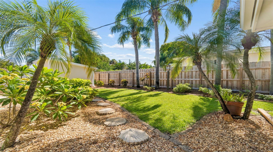 Belleair, Florida 33756, 3 Bedroom Bedrooms, ,3 Bathroombathrooms,Residential,For Sale,Eagles Nest,0,Mfrtb8521815
