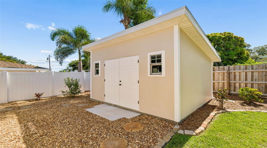 Belleair, Florida 33756, 3 Bedroom Bedrooms, ,3 Bathroombathrooms,Residential,For Sale,Eagles Nest,0,Mfrtb8521815