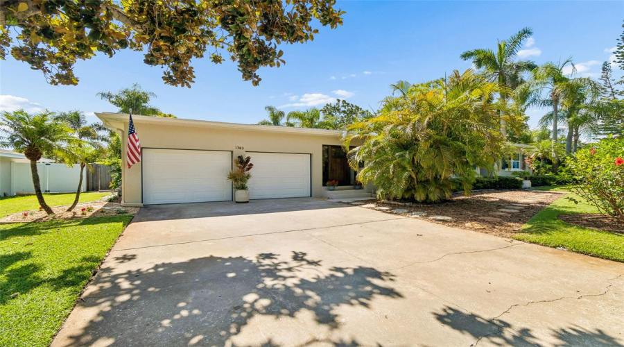 Belleair, Florida 33756, 3 Bedroom Bedrooms, ,3 Bathroombathrooms,Residential,For Sale,Eagles Nest,0,Mfrtb8521815