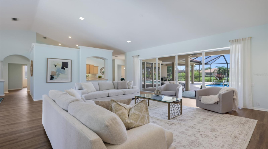 Lakewood Ranch, Florida 34202, 3 Bedroom Bedrooms, ,3 Bathroombathrooms,Residential,For Sale,Ashland,0,Mfra4702562