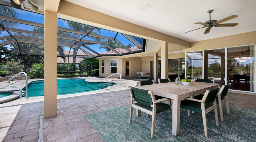 Lakewood Ranch, Florida 34202, 3 Bedroom Bedrooms, ,3 Bathroombathrooms,Residential,For Sale,Ashland,0,Mfra4702562