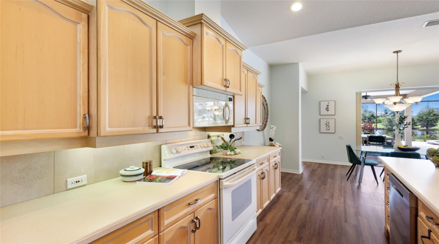 Lakewood Ranch, Florida 34202, 3 Bedroom Bedrooms, ,3 Bathroombathrooms,Residential,For Sale,Ashland,0,Mfra4702562