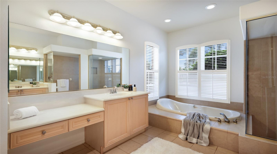 Lakewood Ranch, Florida 34202, 3 Bedroom Bedrooms, ,3 Bathroombathrooms,Residential,For Sale,Ashland,0,Mfra4702562