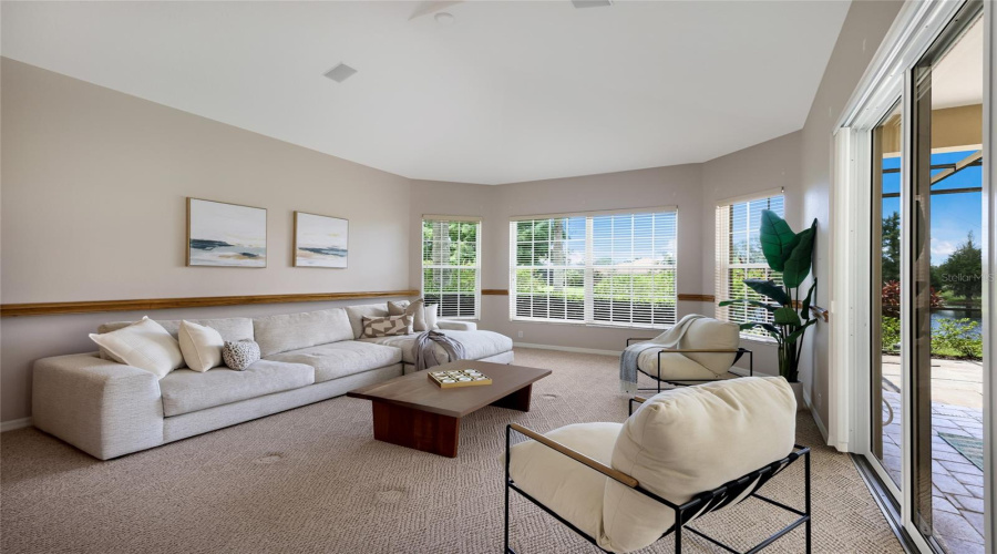 Lakewood Ranch, Florida 34202, 3 Bedroom Bedrooms, ,3 Bathroombathrooms,Residential,For Sale,Ashland,0,Mfra4702562