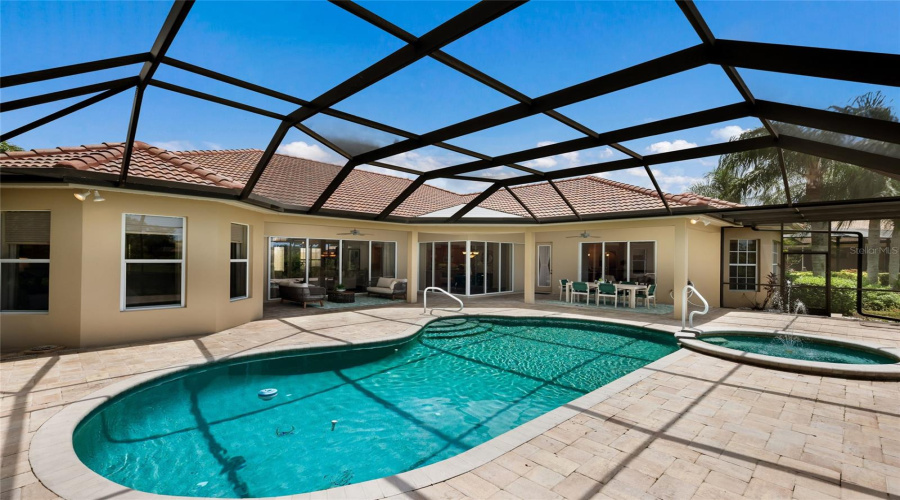 Lakewood Ranch, Florida 34202, 3 Bedroom Bedrooms, ,3 Bathroombathrooms,Residential,For Sale,Ashland,0,Mfra4702562