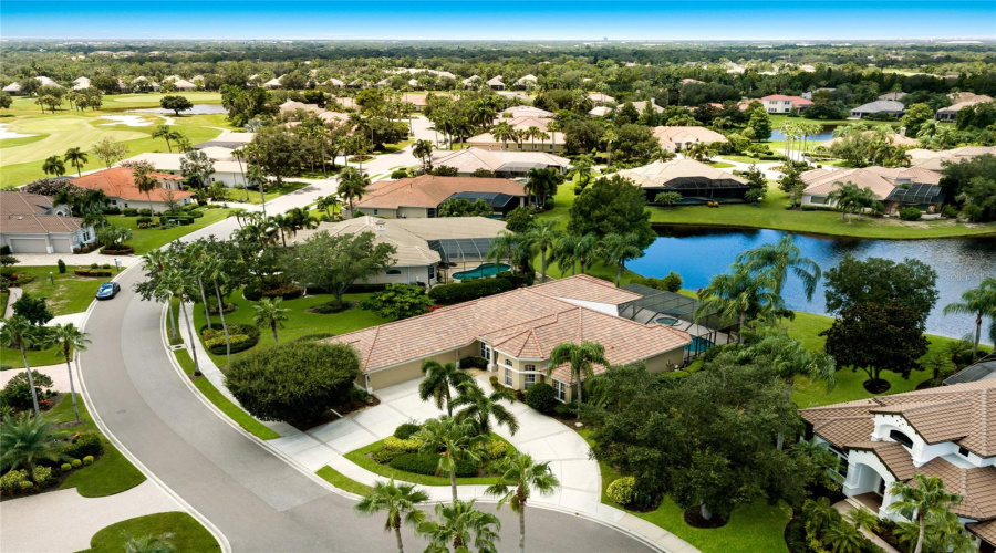 Lakewood Ranch, Florida 34202, 3 Bedroom Bedrooms, ,3 Bathroombathrooms,Residential,For Sale,Ashland,0,Mfra4702562