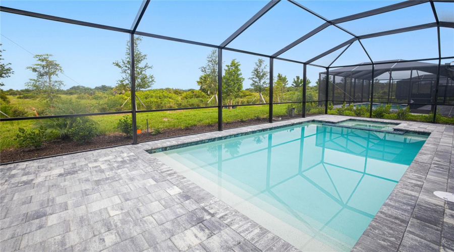 Your Own Pool And Spa!!!