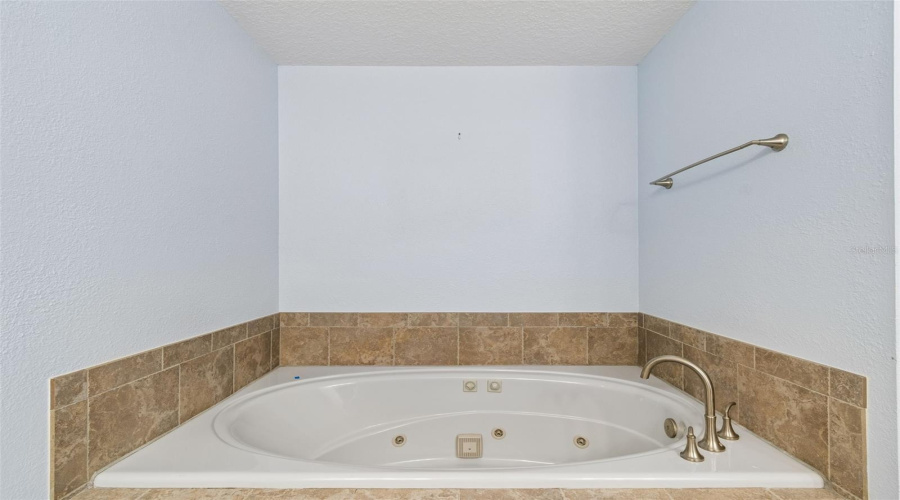St Petersburg, Florida 33715, 4 Bedroom Bedrooms, ,3 Bathroombathrooms,Residential,For Sale,Pinellas Bayway,0,Mfrtb8505494