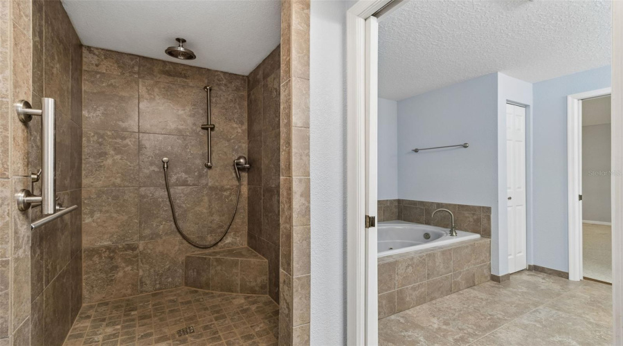 St Petersburg, Florida 33715, 4 Bedroom Bedrooms, ,3 Bathroombathrooms,Residential,For Sale,Pinellas Bayway,0,Mfrtb8505494