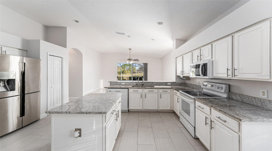 Valrico, Florida 33596, 3 Bedroom Bedrooms, ,2 Bathroombathrooms,Residential,For Sale,Stonebridge,0,Mfro6361189