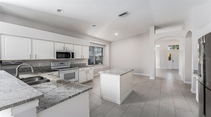Valrico, Florida 33596, 3 Bedroom Bedrooms, ,2 Bathroombathrooms,Residential,For Sale,Stonebridge,0,Mfro6361189