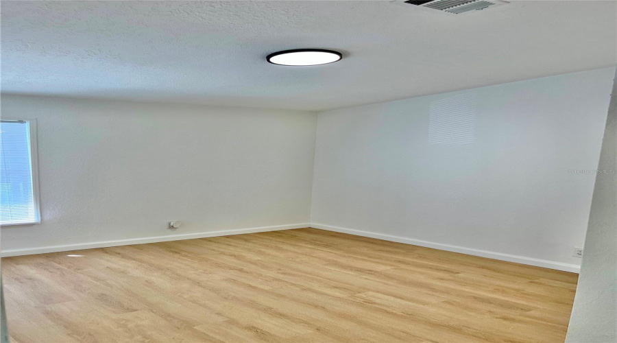 Orlando, Florida 32824, 4 Bedroom Bedrooms, ,2 Bathroombathrooms,Residential,For Sale,3Rd,0,Mfrs5156065