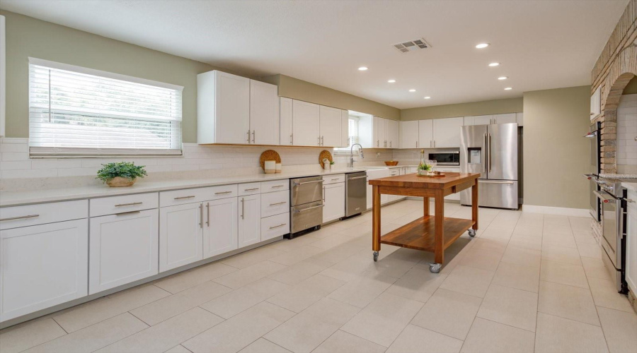 Winter Springs, Florida 32708, 4 Bedroom Bedrooms, ,3 Bathroombathrooms,Residential,For Sale,Courtland,0,Mfro6435785