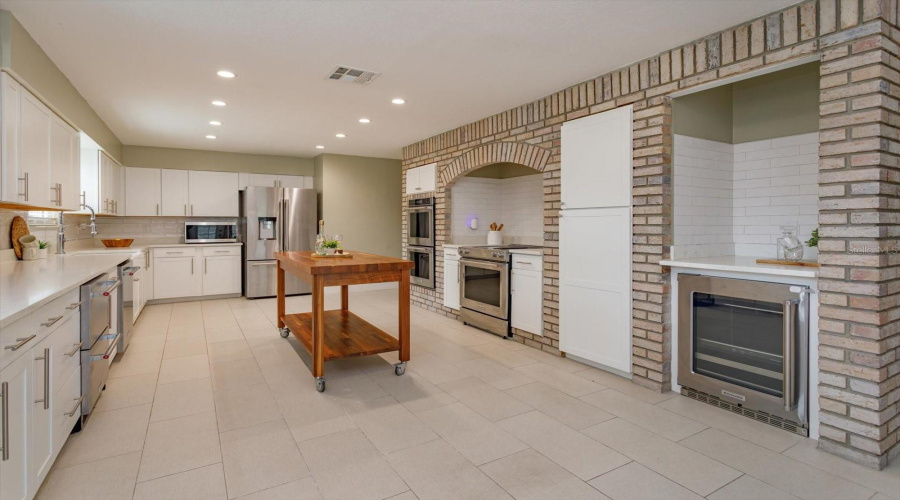 Winter Springs, Florida 32708, 4 Bedroom Bedrooms, ,3 Bathroombathrooms,Residential,For Sale,Courtland,0,Mfro6435785