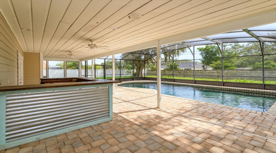 Winter Springs, Florida 32708, 4 Bedroom Bedrooms, ,3 Bathroombathrooms,Residential,For Sale,Courtland,0,Mfro6435785