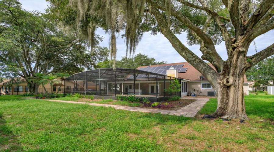 Winter Springs, Florida 32708, 4 Bedroom Bedrooms, ,3 Bathroombathrooms,Residential,For Sale,Courtland,0,Mfro6435785
