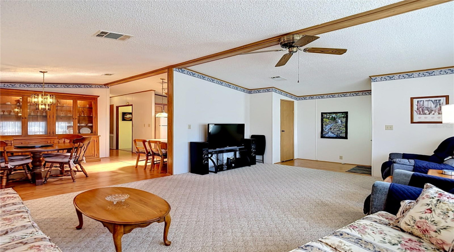 Zephyrhills, Florida 33541, 2 Bedroom Bedrooms, ,2 Bathroombathrooms,Residential,For Sale,Brisa,0,Mfrtb8505910