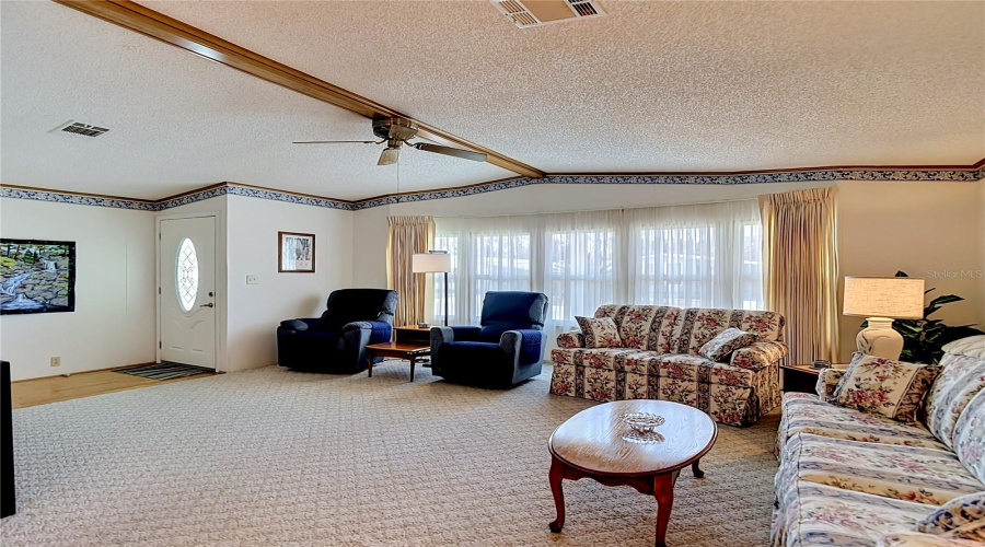 Zephyrhills, Florida 33541, 2 Bedroom Bedrooms, ,2 Bathroombathrooms,Residential,For Sale,Brisa,0,Mfrtb8505910