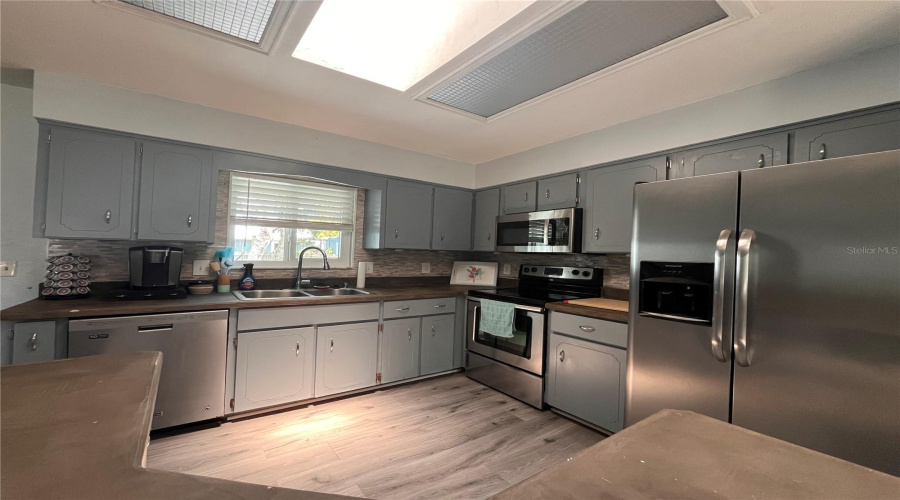 New Smyrna Beach, Florida 32168, 3 Bedroom Bedrooms, ,2 Bathroombathrooms,Residential,For Sale,Milton,0,Mfrns1088583