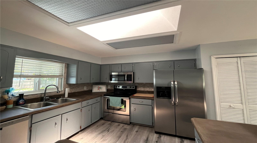 New Smyrna Beach, Florida 32168, 3 Bedroom Bedrooms, ,2 Bathroombathrooms,Residential,For Sale,Milton,0,Mfrns1088583
