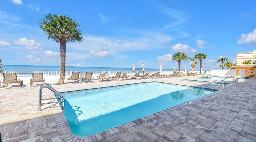 Redington Beach, Florida 33708, 3 Bedroom Bedrooms, ,3 Bathroombathrooms,Residential,For Sale,Gulf,0,Mfrtb8477072