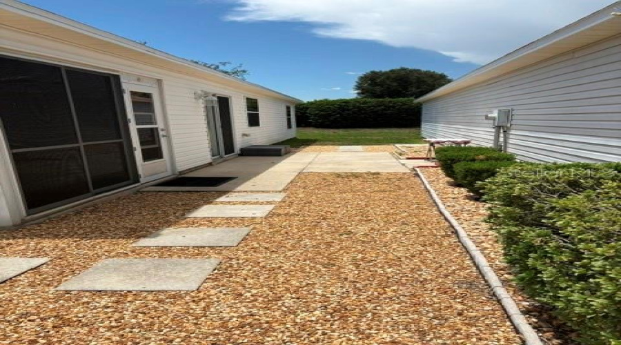His Shows The Side Yard For Space To Work Your Garden In As Wel As Haveinng No Neighbors Close By.
