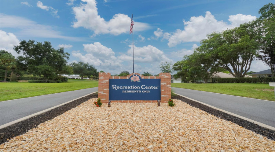 Beverly Hills, Florida 34465, 3 Bedroom Bedrooms, ,2 Bathroombathrooms,Residential,For Sale,Barclay,0,Mfro6436431