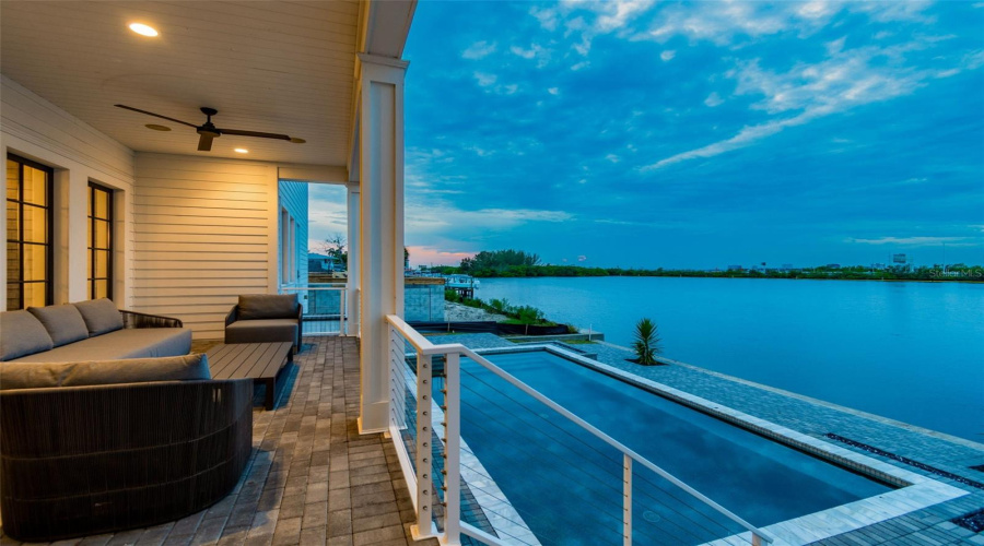 Tampa, Florida 33609, 5 Bedroom Bedrooms, ,5 Bathroombathrooms,Residential,For Sale,Mariner,0,Mfrtb8524372